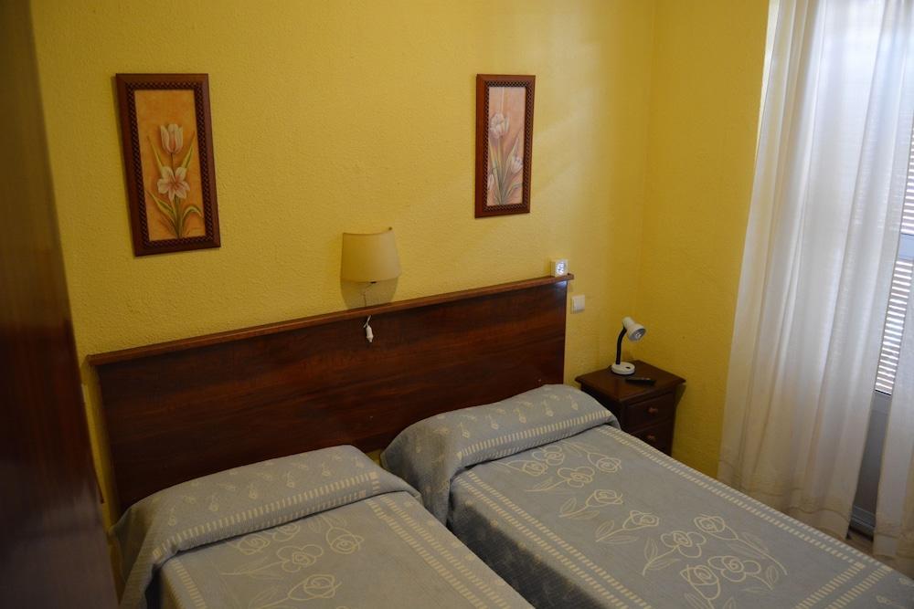 Giraldilla Guest house
