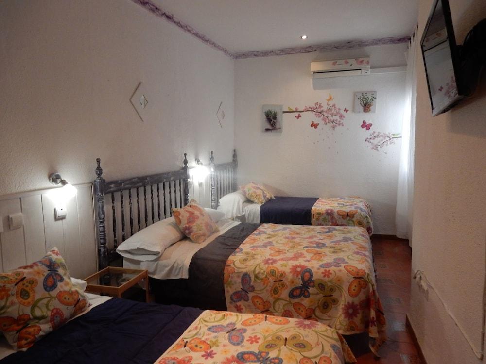 Guest house Giraldilla Seville