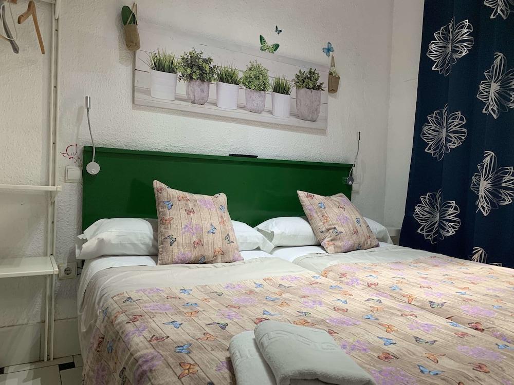 Giraldilla Guest house